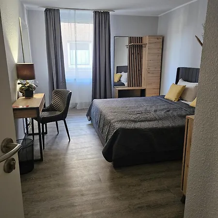 Hotel N